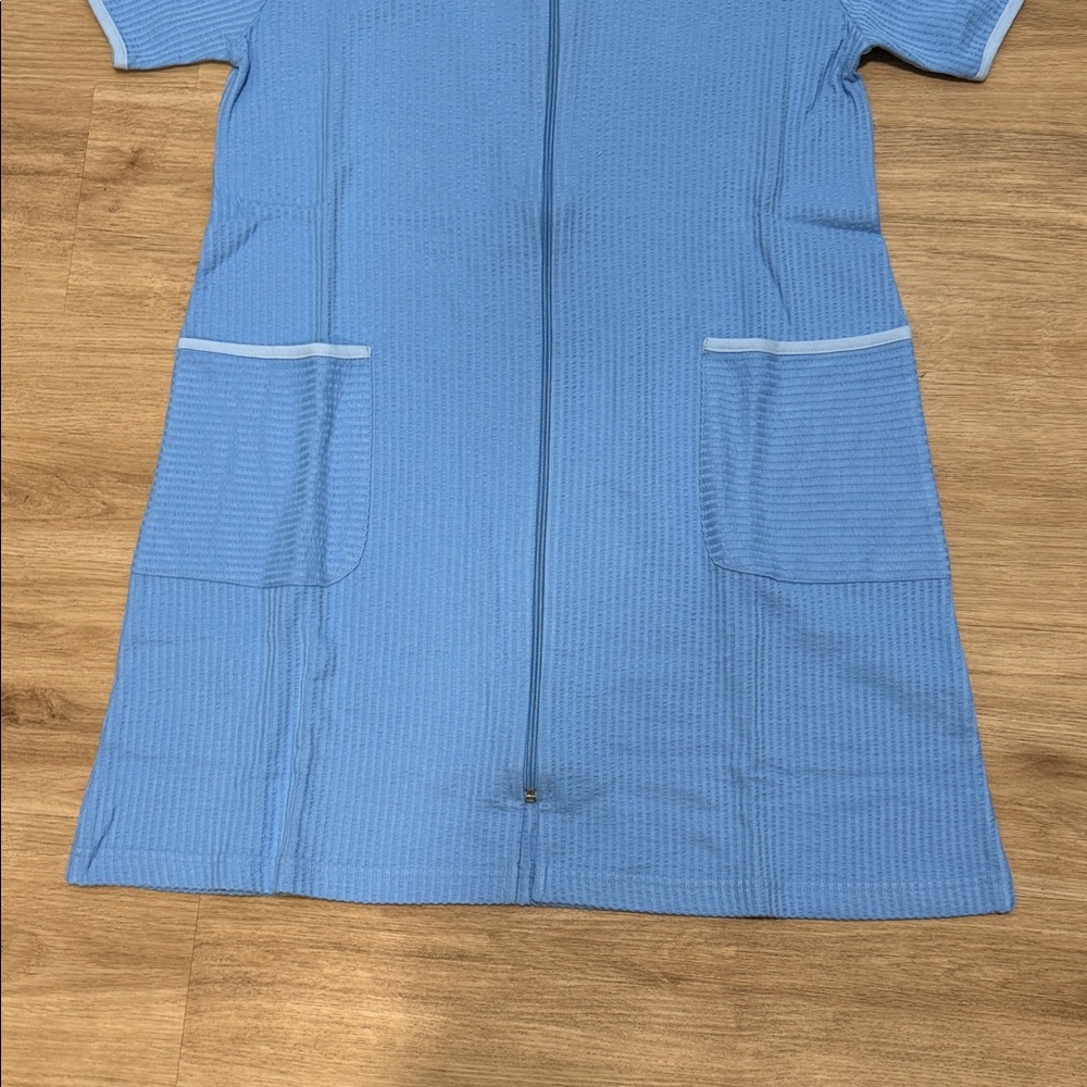 Vintage Blue Short Sleeve Zip-Up night gown - Picture 5 of 6